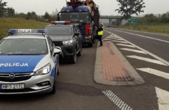 {Ponad 200 ujawnionych wykroczeń – to bilans wspólnej akcji leśników i policji.}